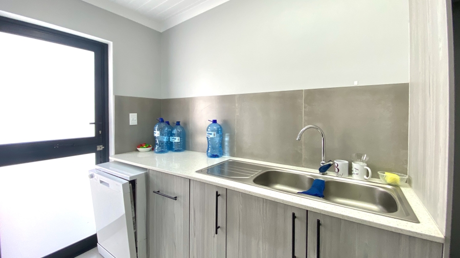 3 Bedroom Property for Sale in Atlantic Waves Estate Western Cape